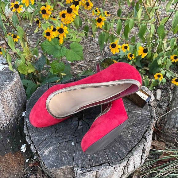 RED SHOES! Suede Cole Haan Party Pumps with Chunky Gold Heels size 9.5 - Picture 9 of 10